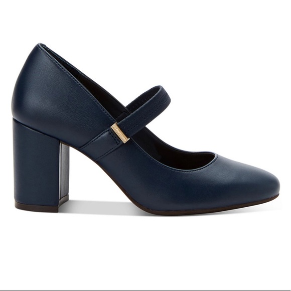 Mary Jane - Picture 1 of 3